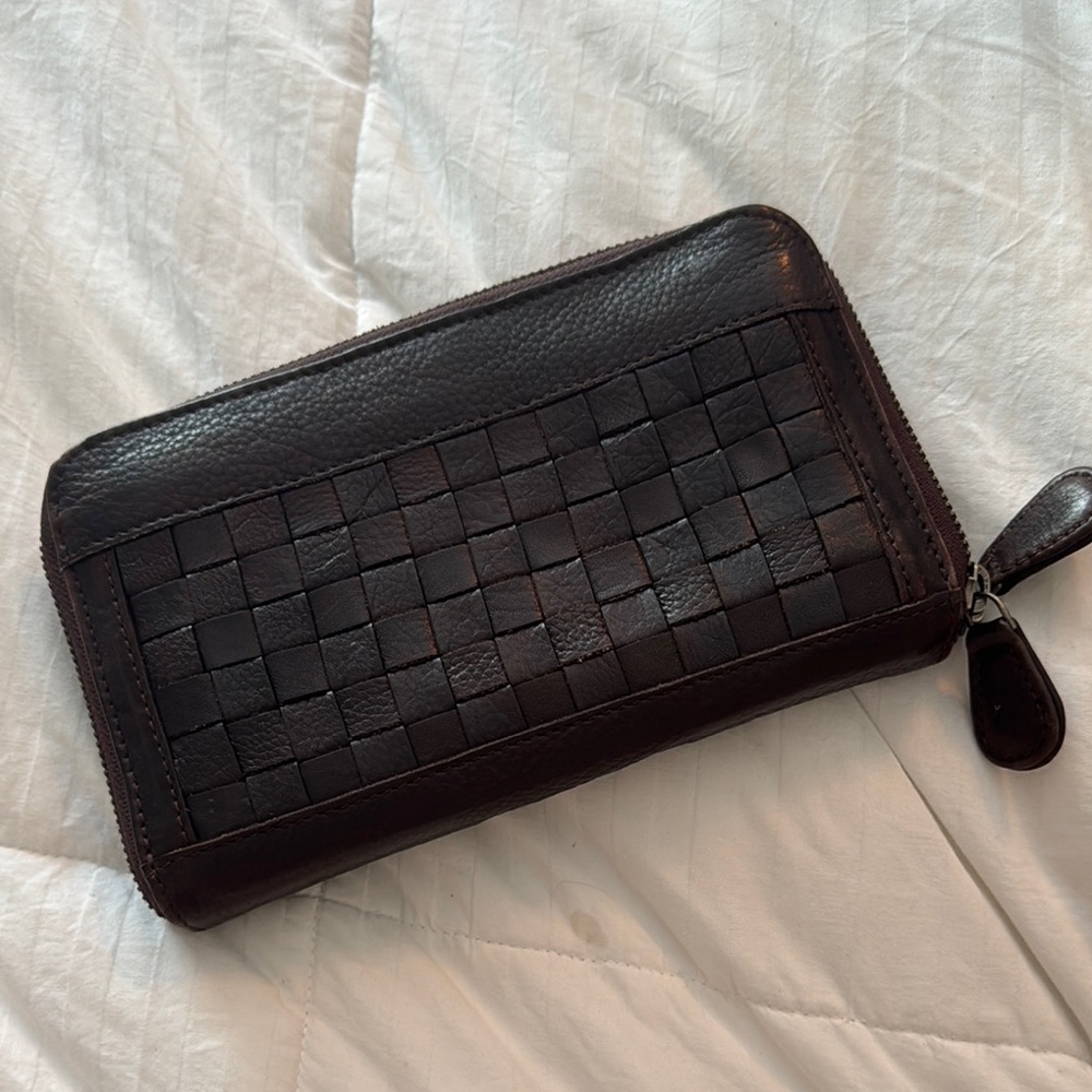Women’s Brown Leather Wallet